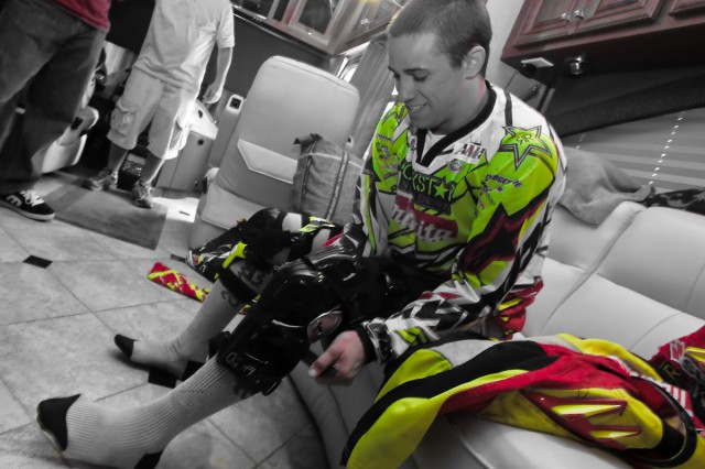 alessi lakewood 3 640x426 Tony Alessi kept his cool! (and didnt beat up Josh Grant)